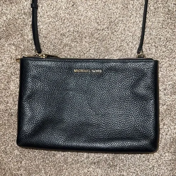 Michael Kors Double Pouch Crossbody Med/Large Black Pebbled Leather Excellent! - Picture 5 of 14